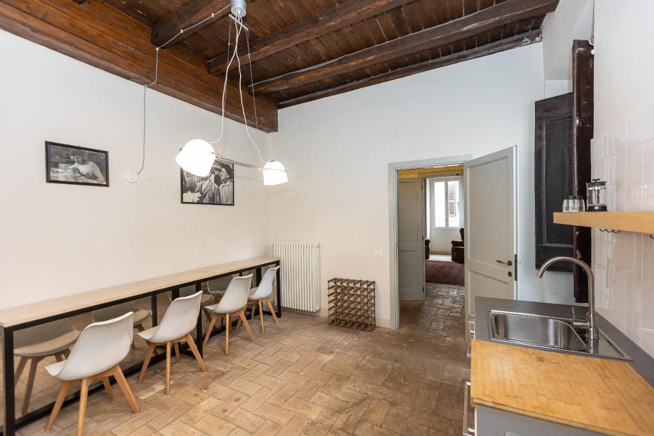 Rome Historical Apartment - Arco Dei Banchi Екстер'єр фото