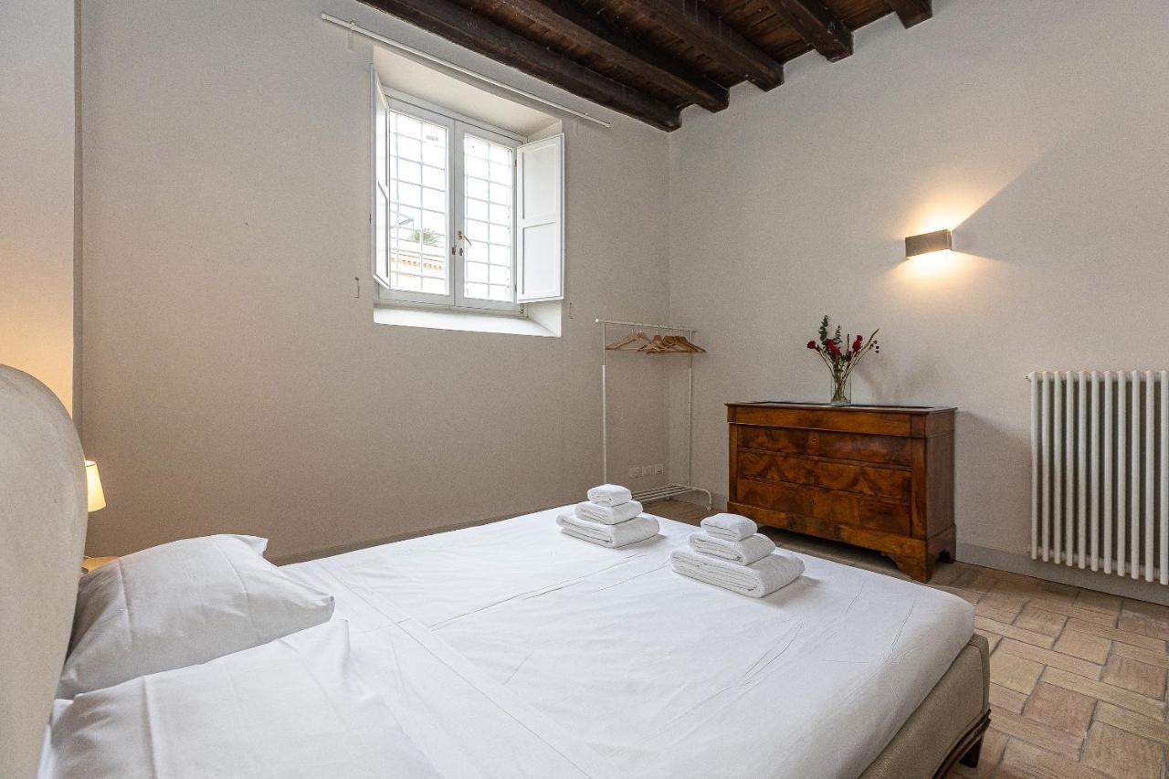 Rome Historical Apartment - Arco Dei Banchi Екстер'єр фото