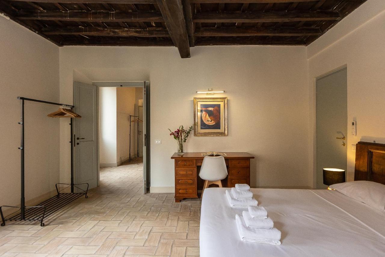 Rome Historical Apartment - Arco Dei Banchi Екстер'єр фото